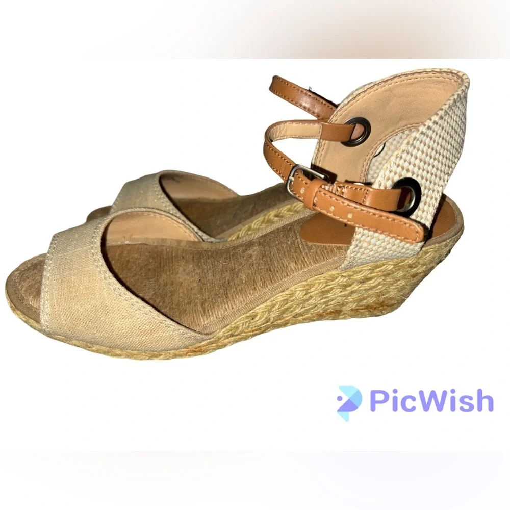 Lucky Brand Kyndra Wedge Sandal Size 9.5
